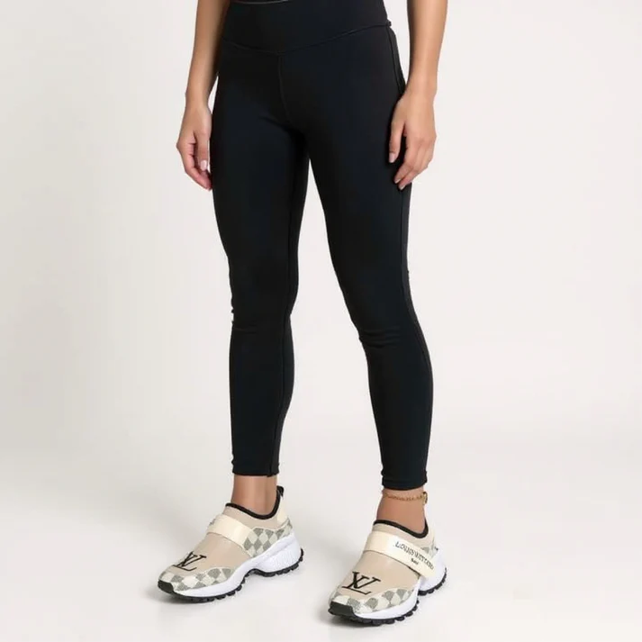 Sportlicher Louis-Vuitton-Schuh – Bild 5